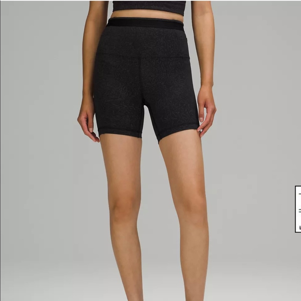 Lululemon Wunder Train Pocketed High-Rise Short 6”